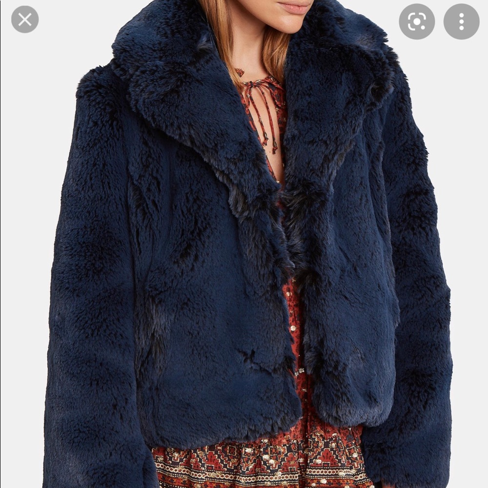 Intermix Faux Fur Jacket in Navy size: Small